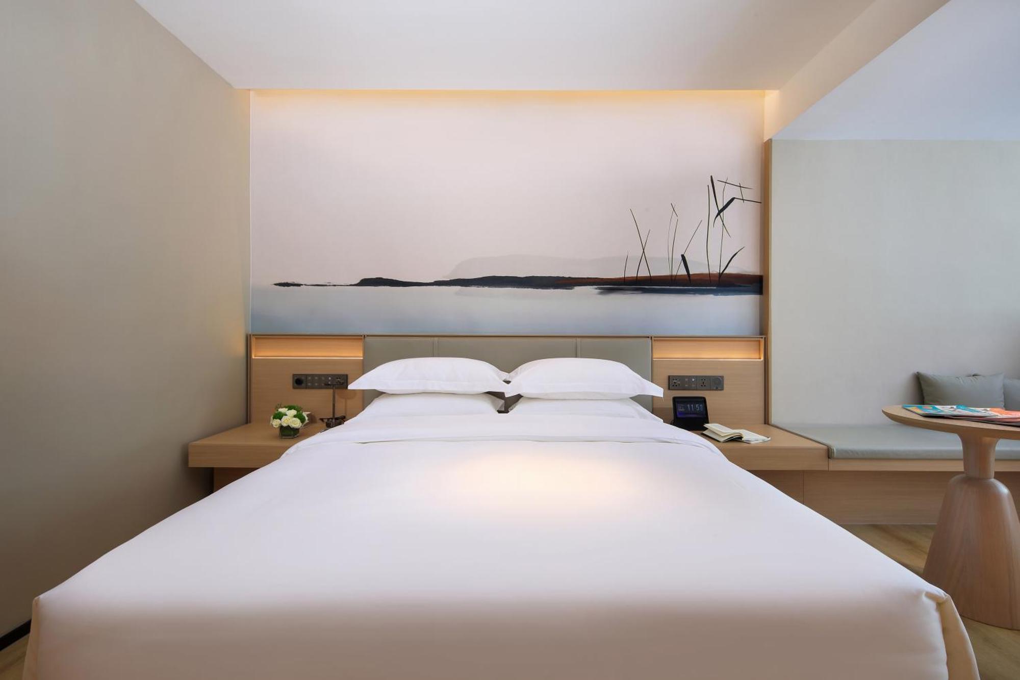 Lijiang Moon Hotel - Guilin East And West Lane Two Rivers And Four Lakes Scenic Area Екстер'єр фото